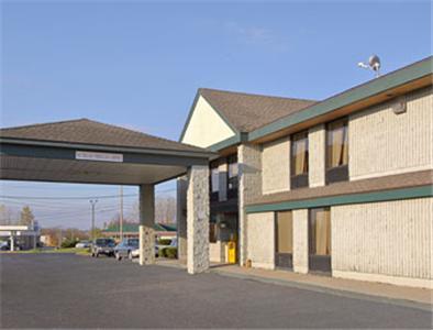Magnuson Hotel East Syracuse Exteriör bild